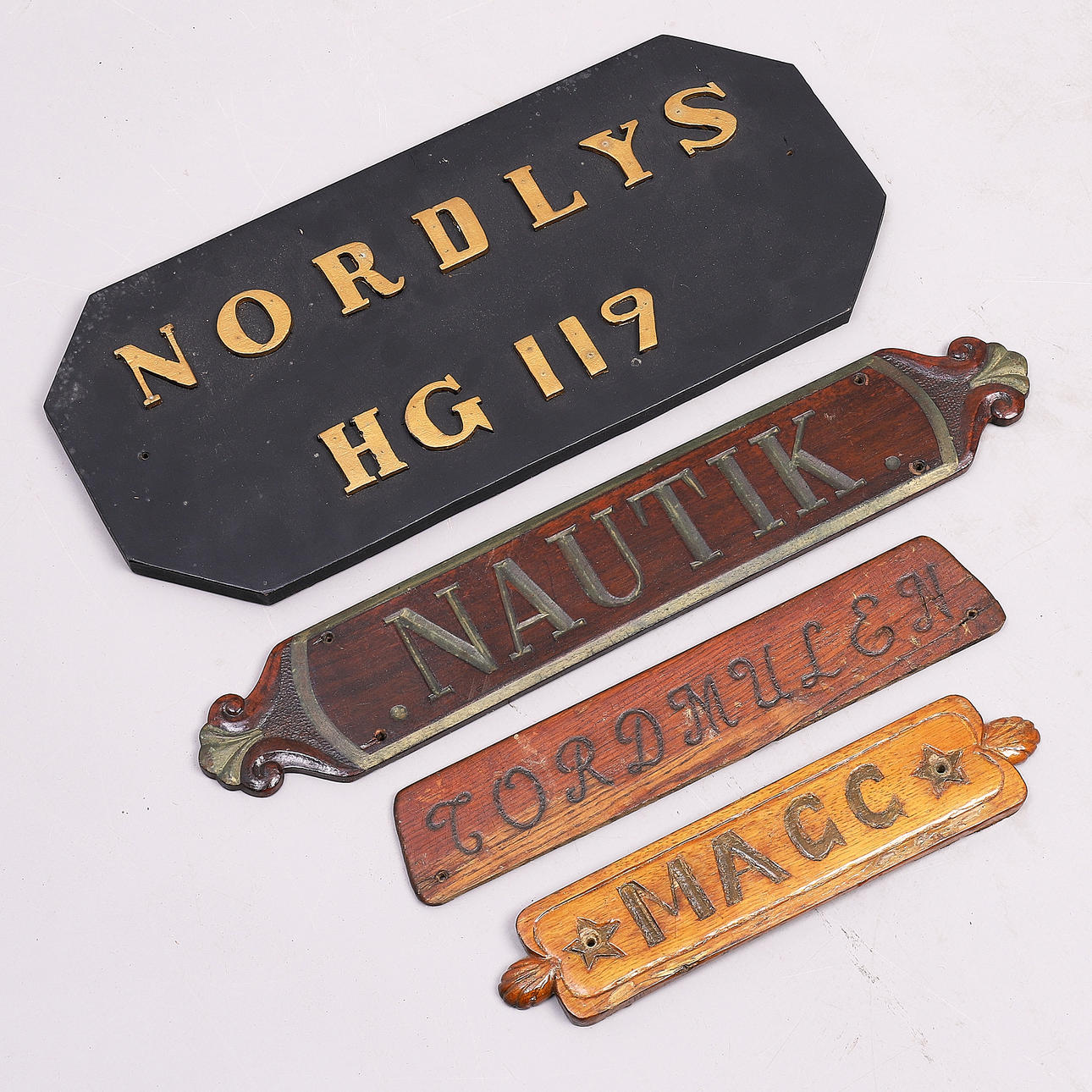 NAMNSKYLTAR, 4 st, från båtar.