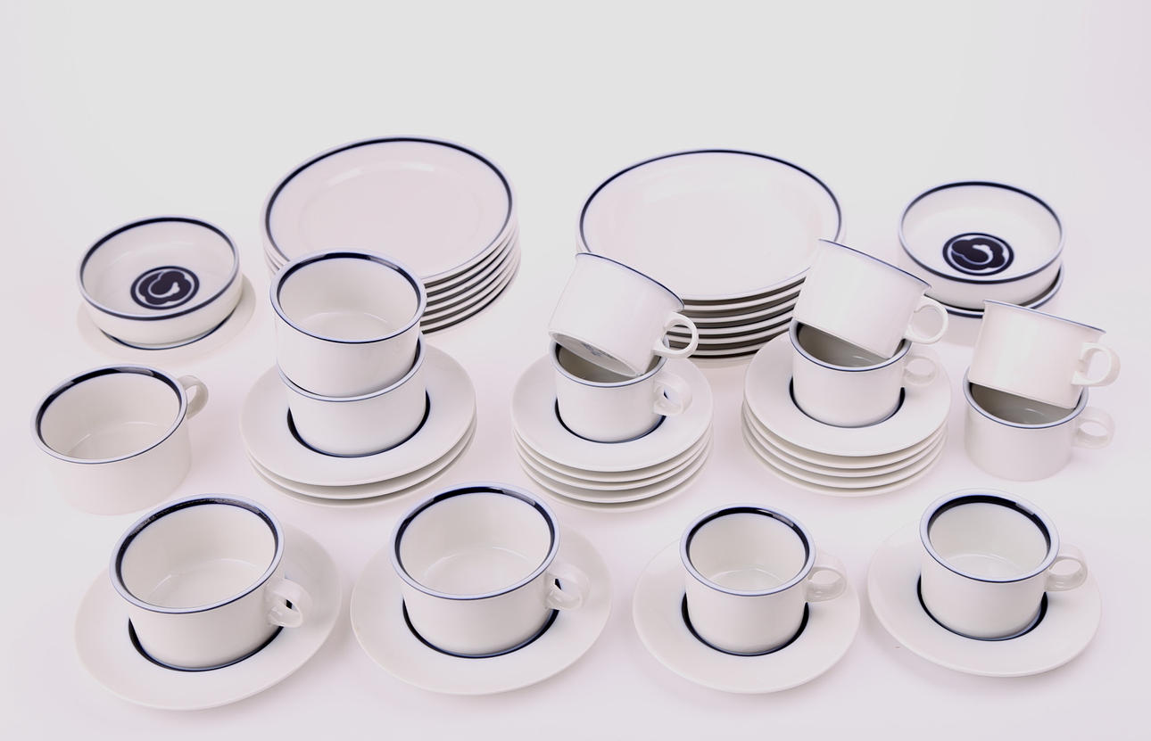 KAFFE-/TÈSERVIS, porslin, 48 delar, Indigo - Kunglig dansk, blå bård.
