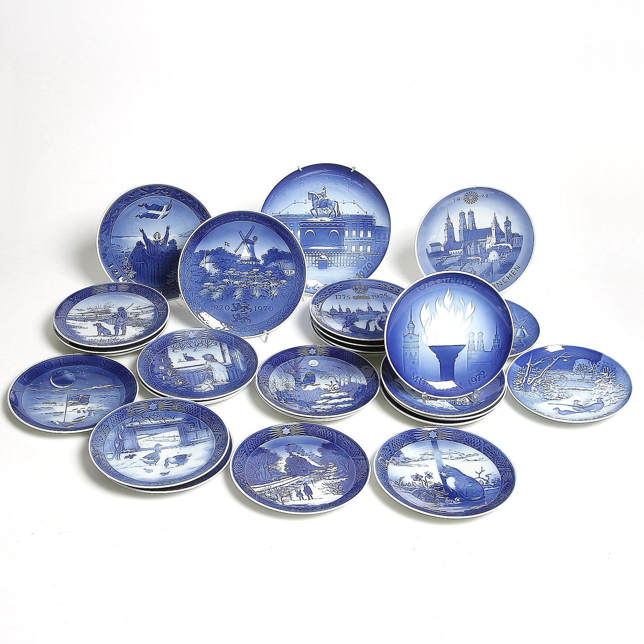 JULTALLRIKAR, 26 delar, porslin, Bing & Gröndahl och Kunglig Dansk, 1900-tal.