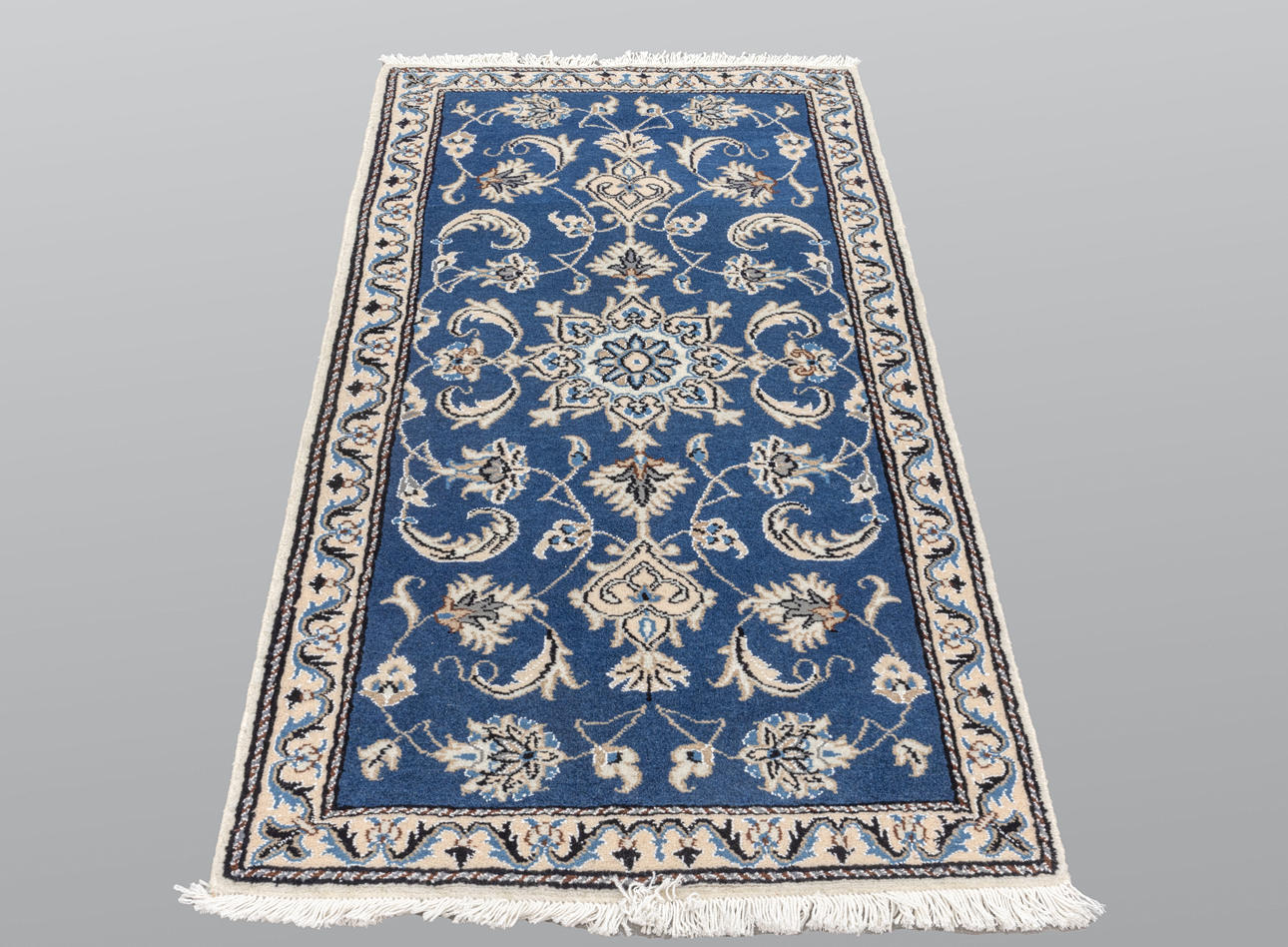BED CARPET, Nain. 140 x 71.