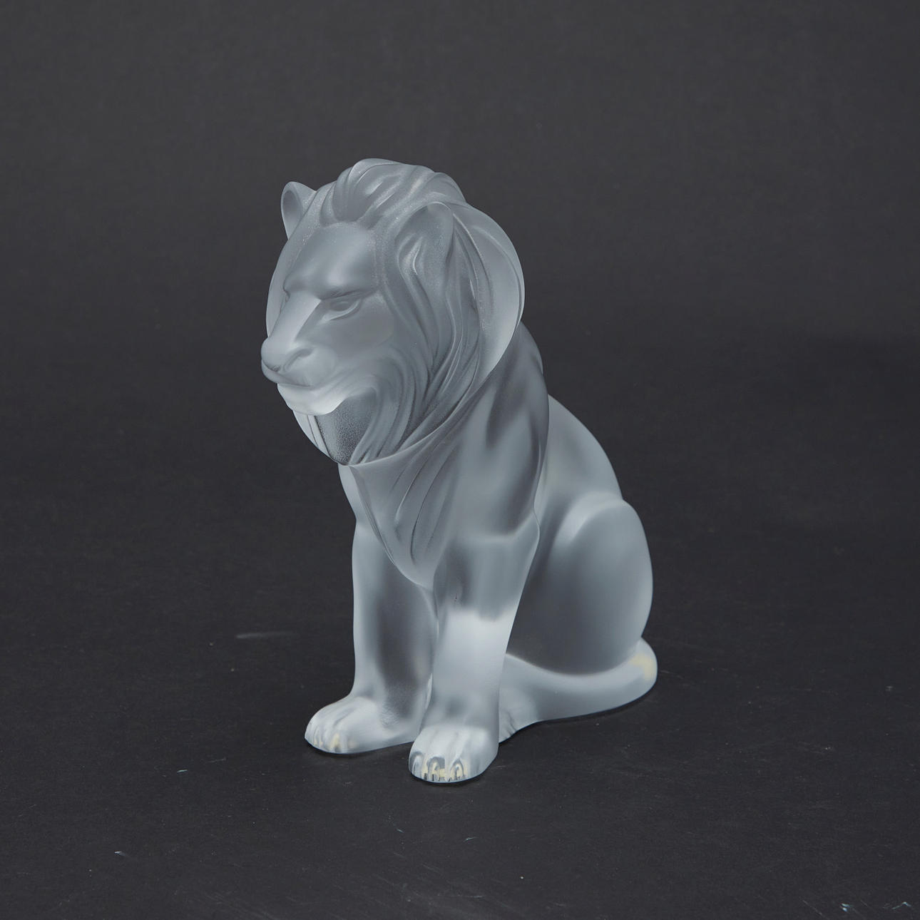 MARIE-CLAUDE LALIQUE. Lalique, sculpture / figure, 'Lion Bamara