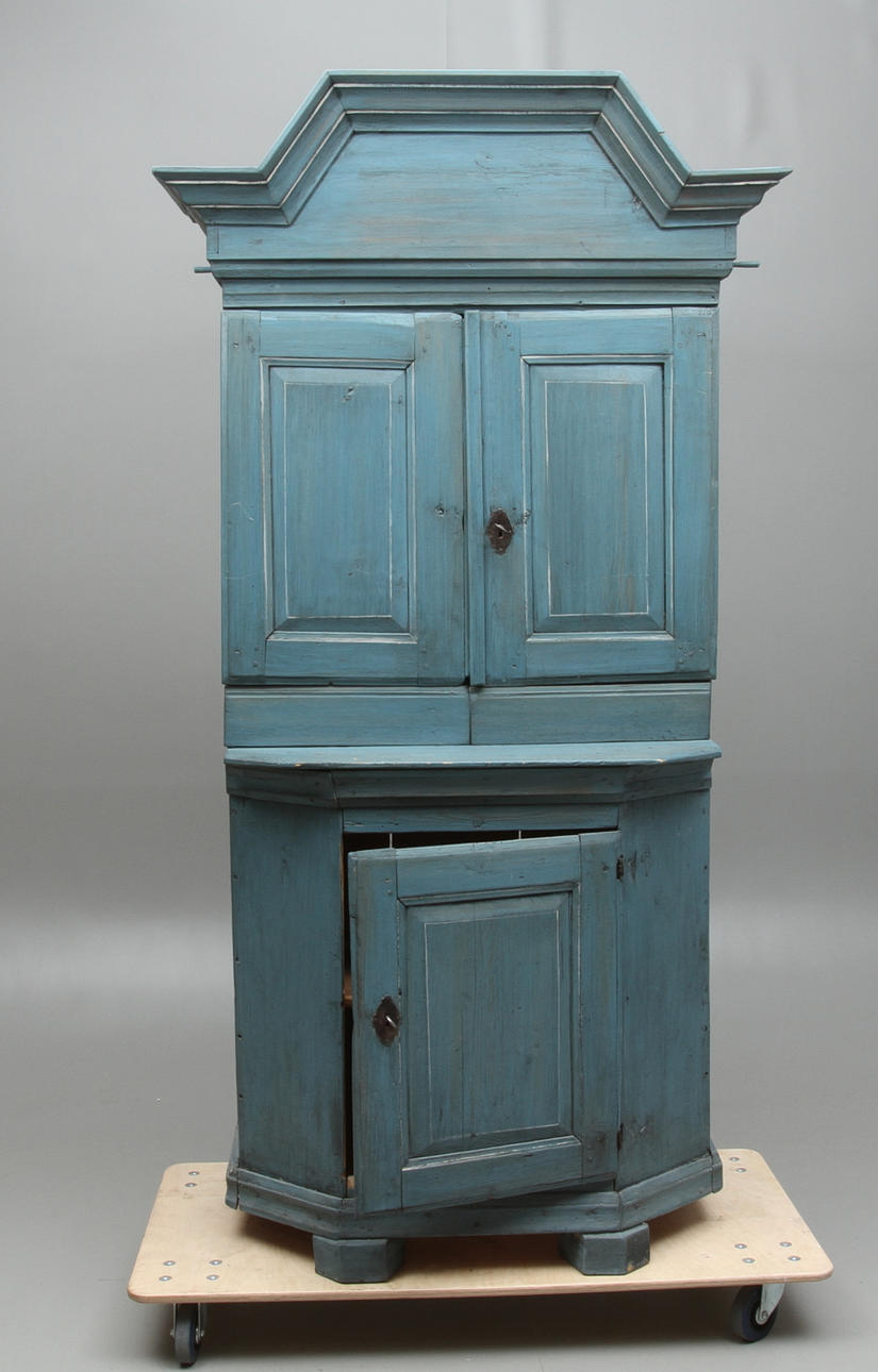 SKÅP, allmoge, 1800-tal.