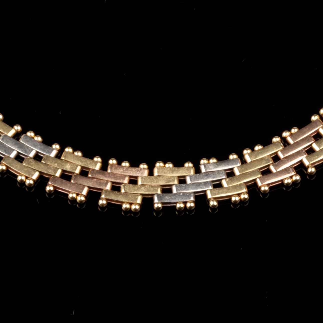 COLLIER, med stav, 18k, S & Co, vikt ca 30,65 gram.