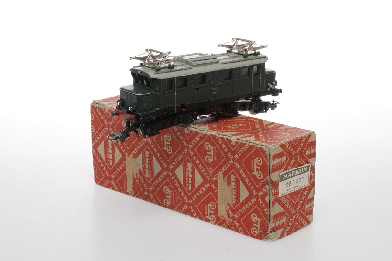 MÄRKLIN el.lok SET 800 i originalkartong.