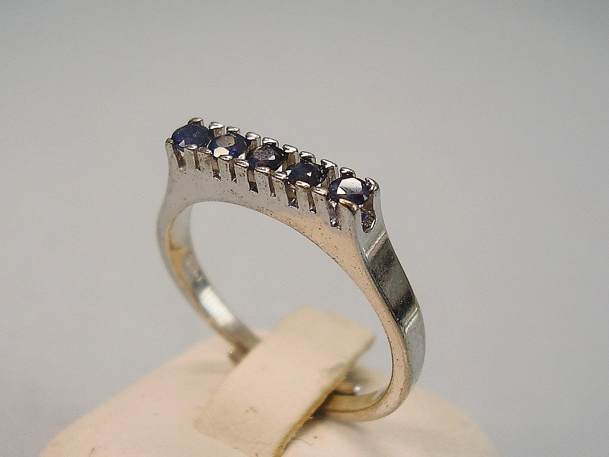 835 SILVER SAFIR RING.