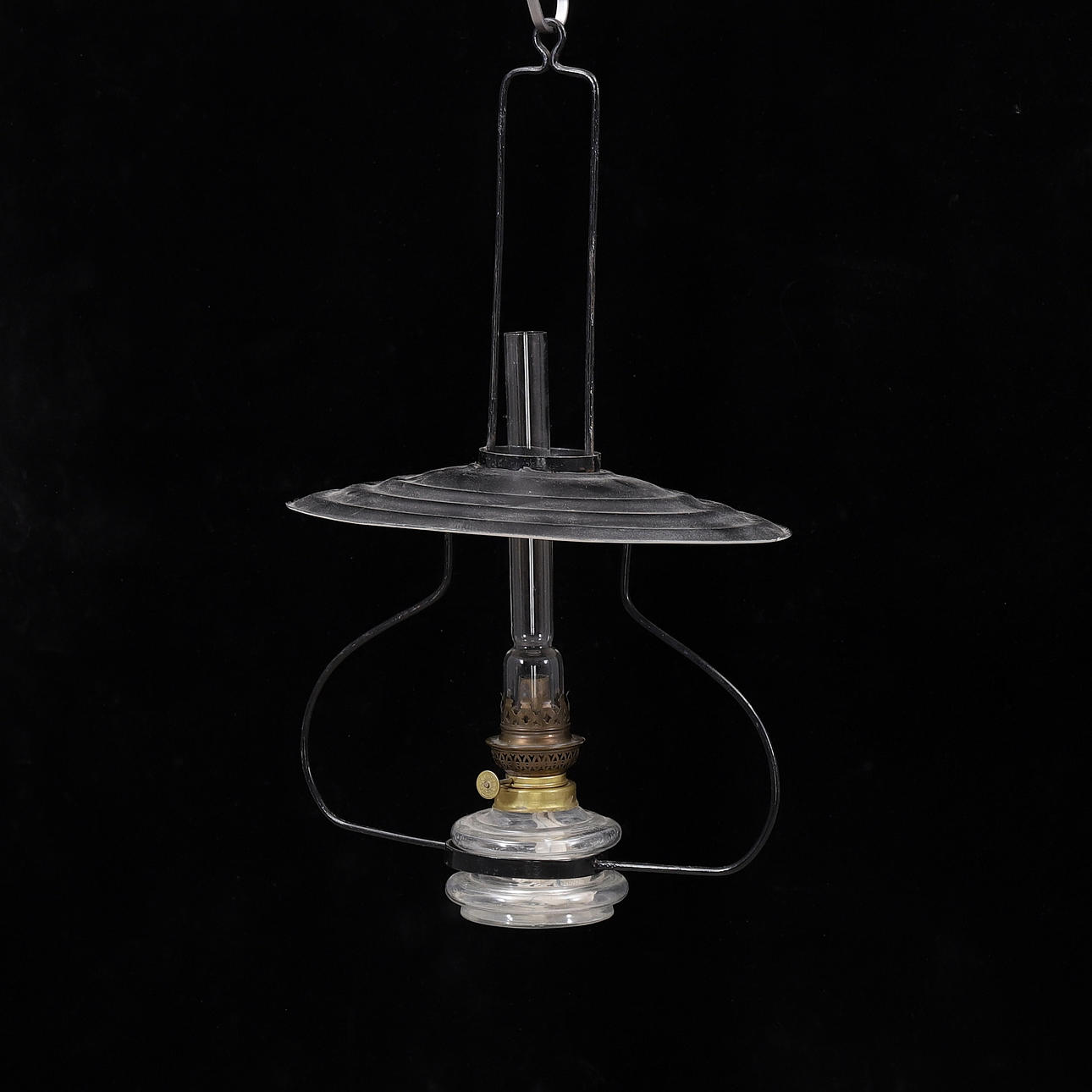 HÆNGENDE FOTOLAMPE.