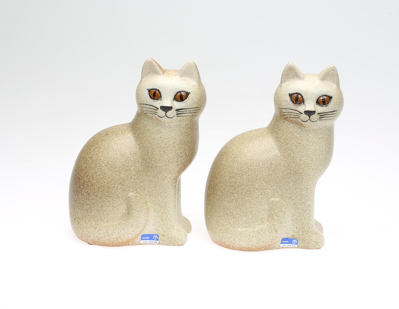 LISA LARSSON. KATTER, 1 par, "Murre Midi"stengods, Gustavsberg, signerade Lisa Larssons Studio.