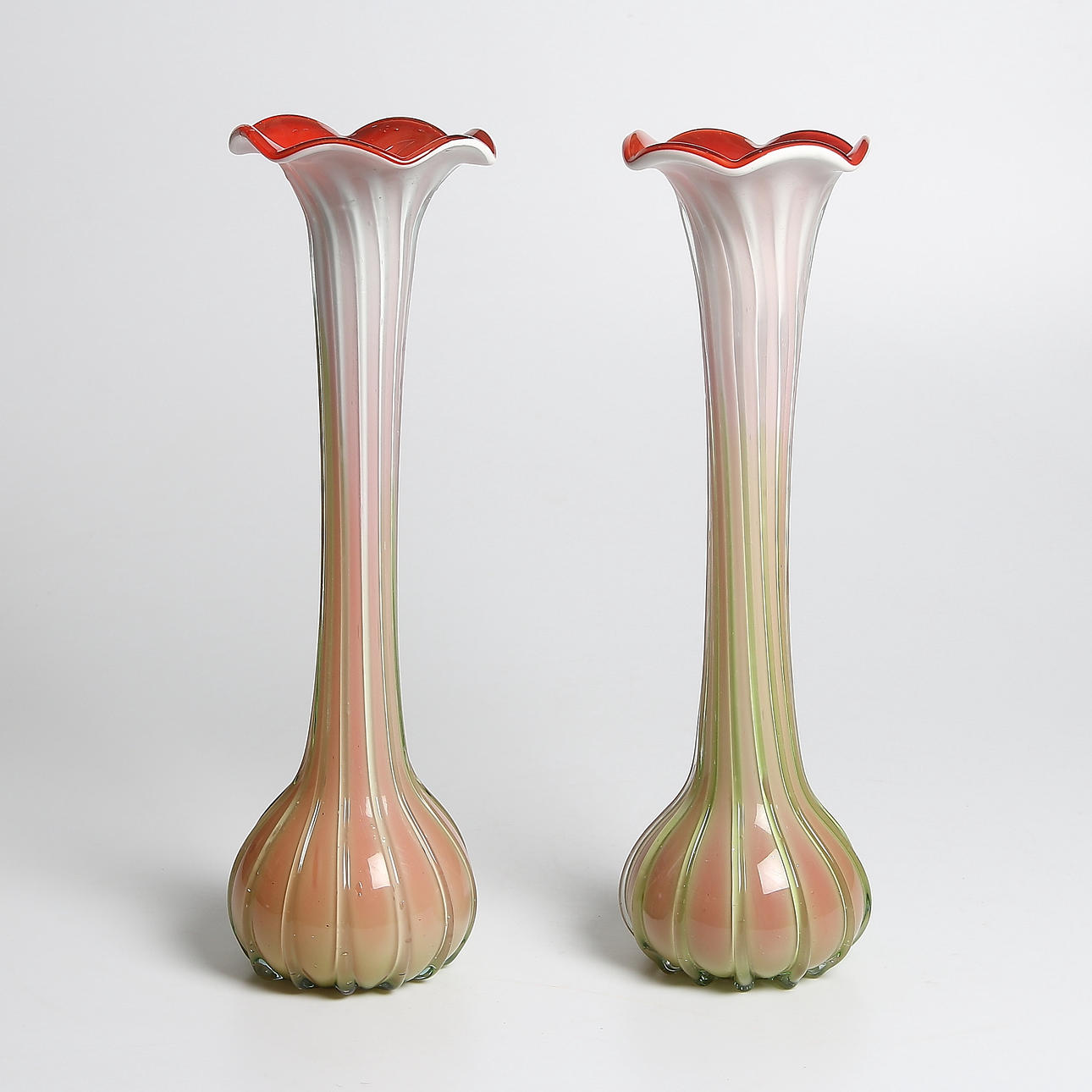 VASER. 1 par, glas, Murano, Italien, 1900-tal.