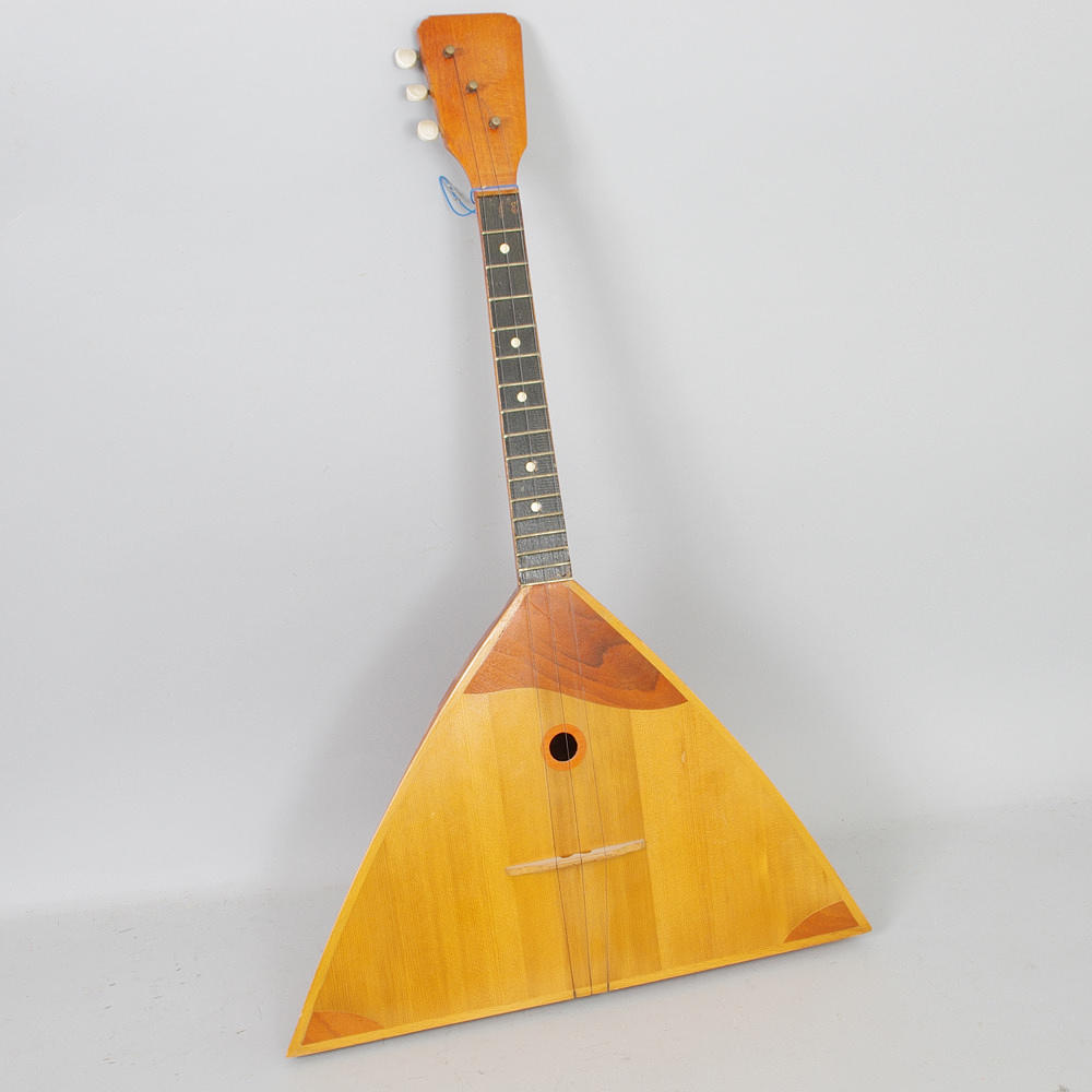 BALALAJKA.