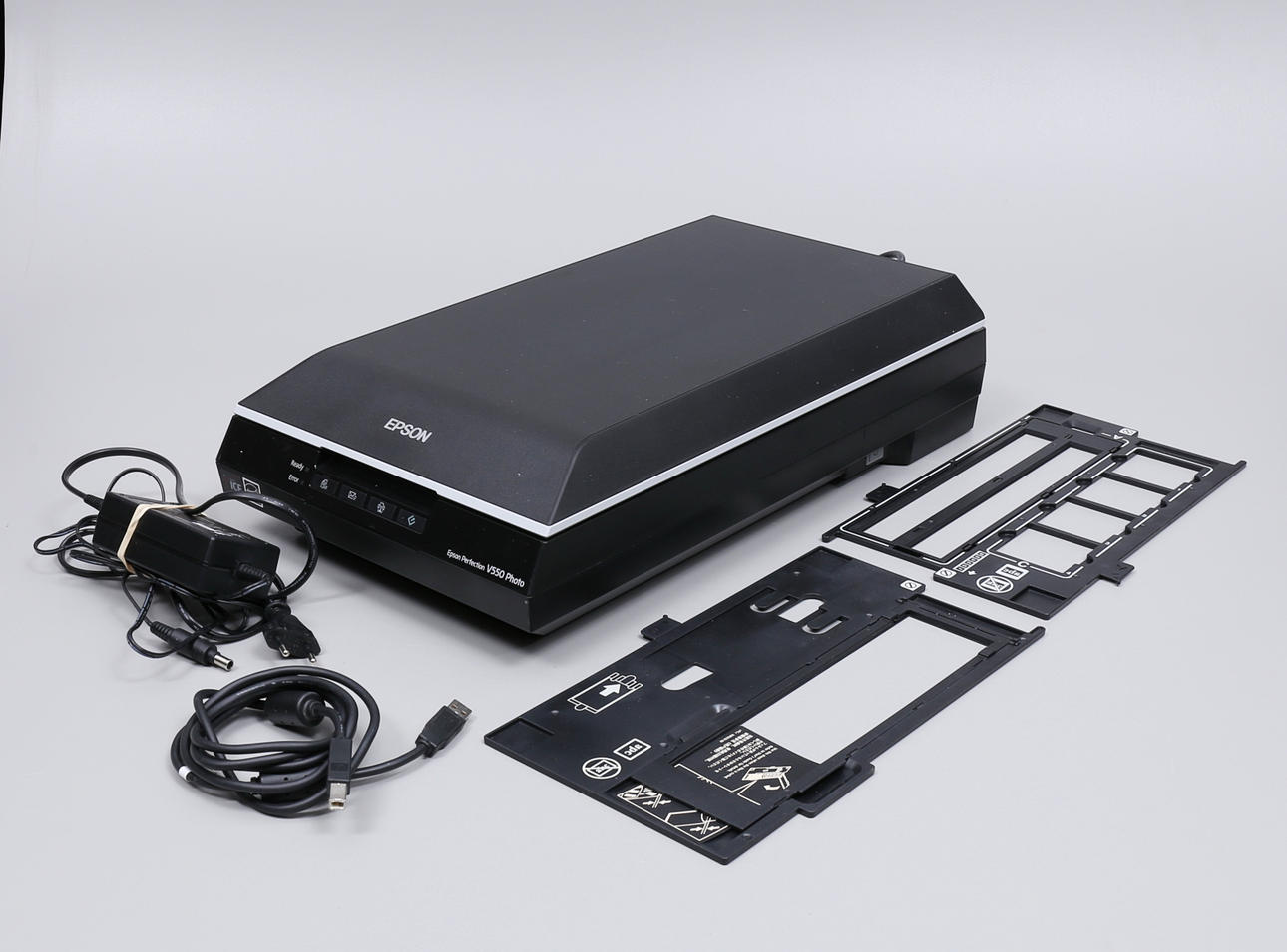 VALOKUVASKANNERI, Epson Perfection V550 valokuva.