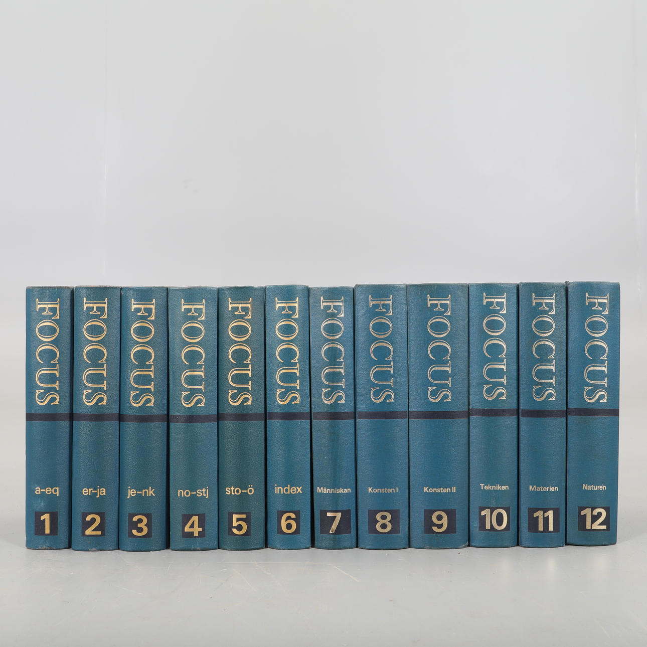 FOKUS REFERENCE BØGER, 1-12, Almqvist & Wiksell.