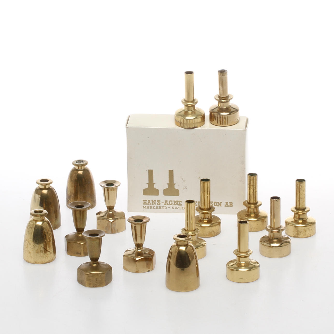 LJUSSTAKAR, 8 + 4 +4 st, mässing, Hans-Agne Jakobsson, Markaryd, 1960-tal.