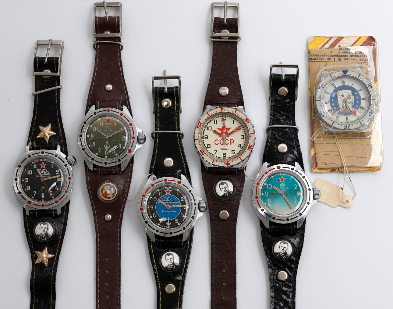 Sex vintage sovjetiska armbandsur.