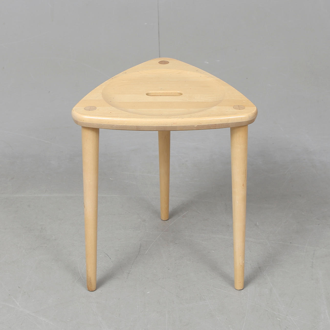 PALL, "Sgabello", Marit Stigsdotter, Stolab, 2002.