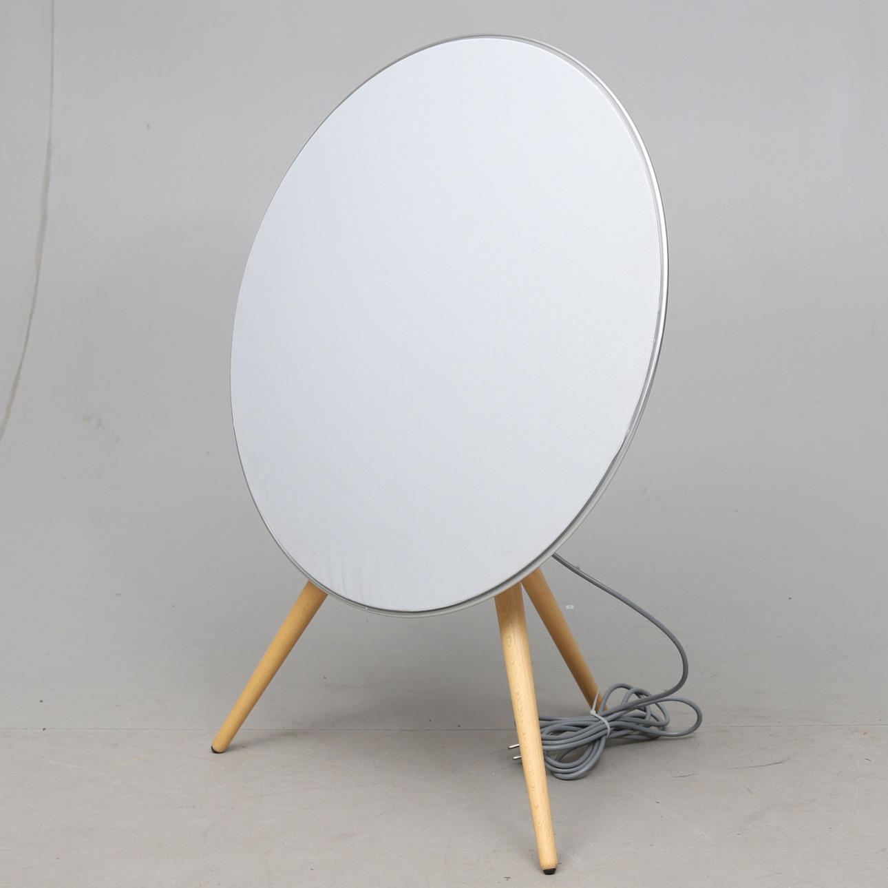 BANG & OLUFSEN. wireless speaker, "Beoplay A9", Denmark.