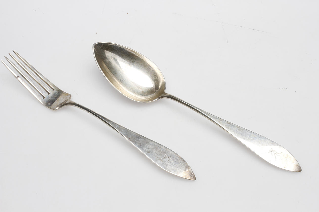 RAGUSKED samt GAFFEL, silver, Polen, 1900-talets första hälft, vikt ca 278 gram.
