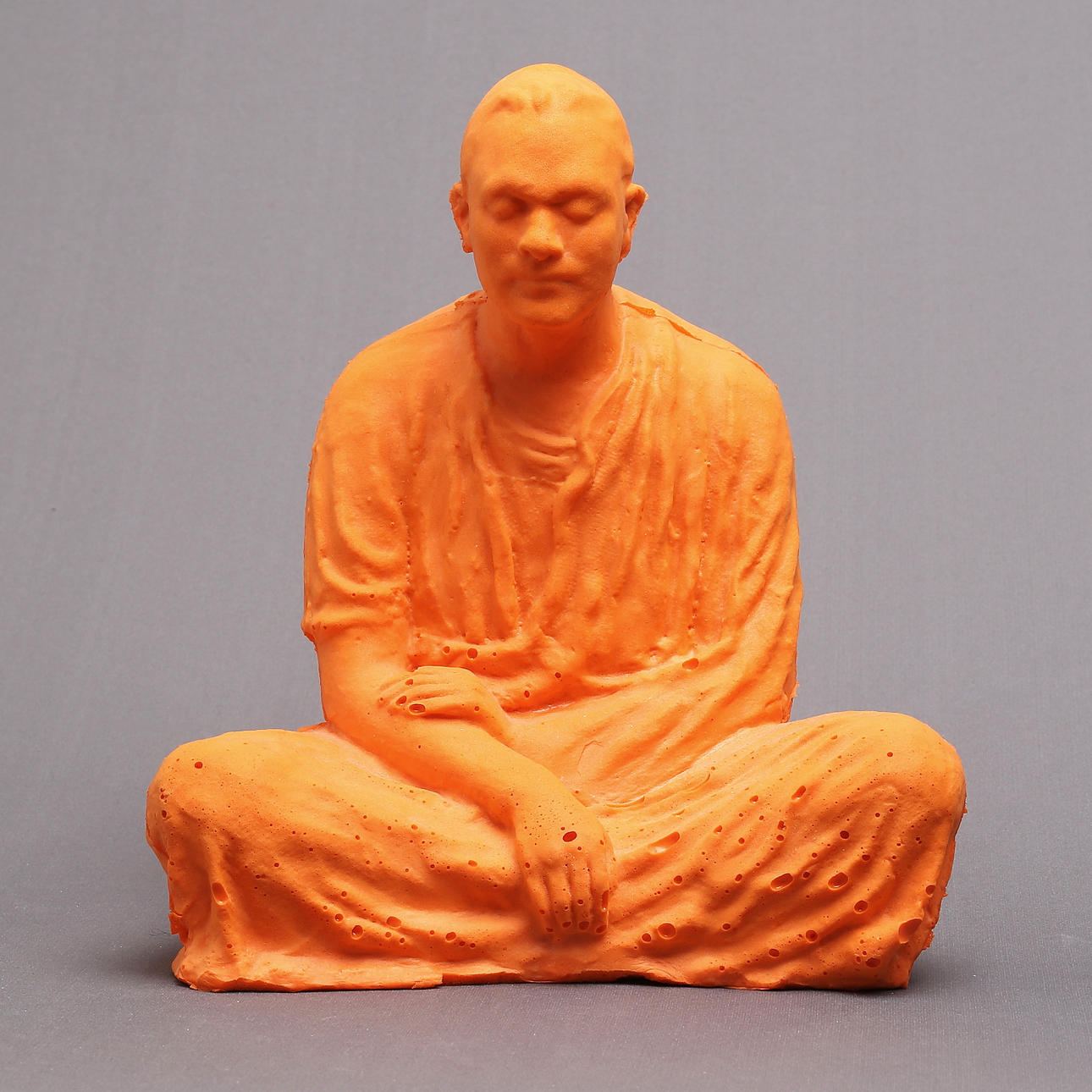 FREDRIK  WRETMAN. Minitrans, höjd ca 30 cm.