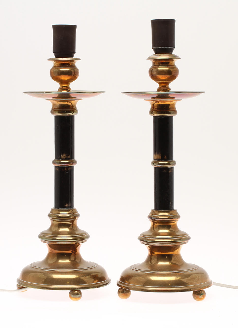 LJUSSTAKAR 1 par, mässing, barockstil, Skultuna No 91, 1900-talets första hälft.