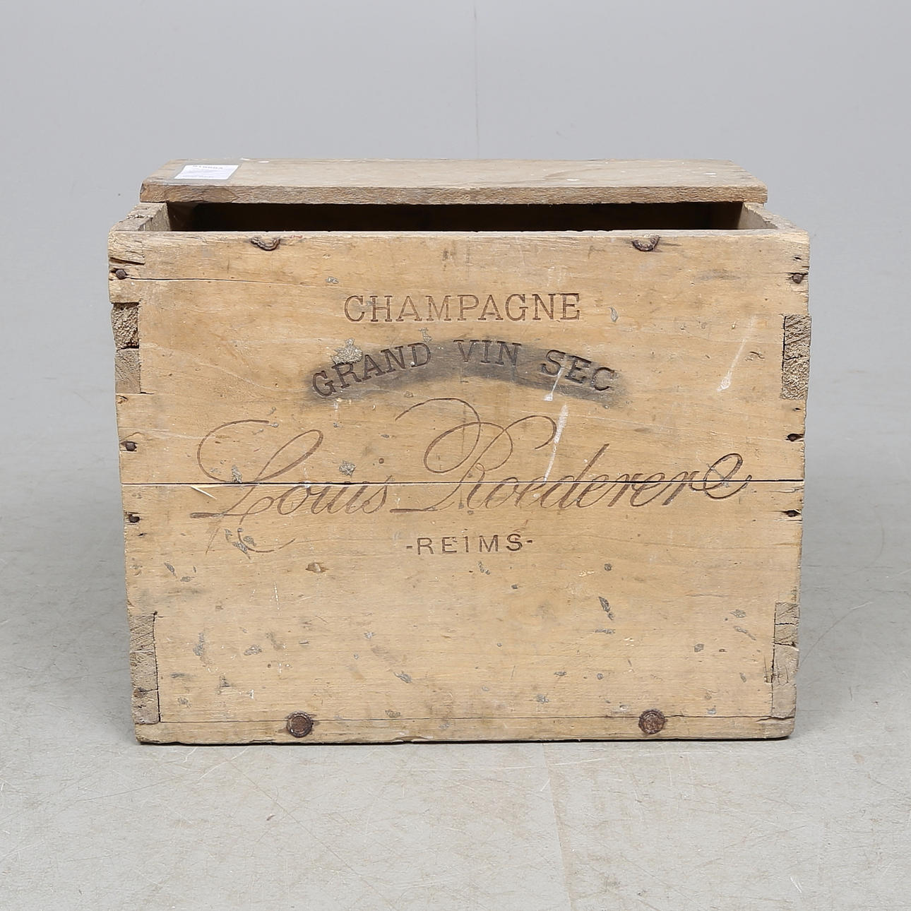 TRÄLÅDA, "Grand vin sec, Louis Roederer, Champagne, Reims". 1900-talets första hälft.