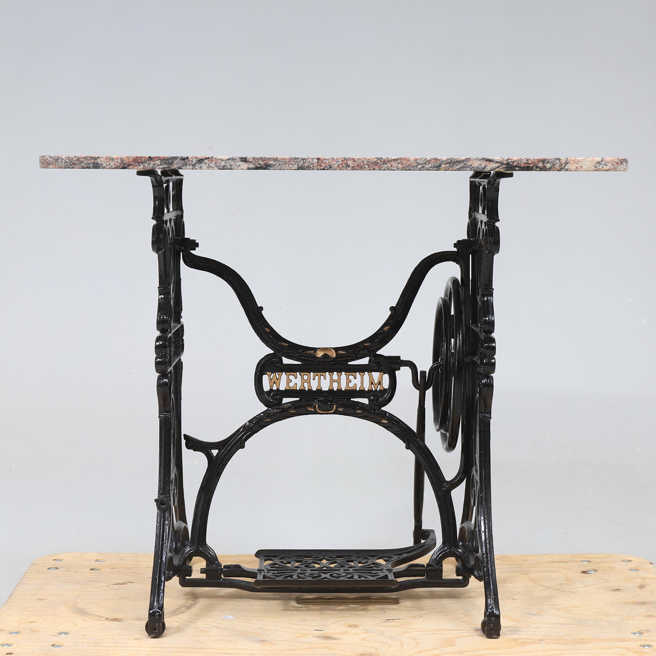 TRÄDGÅRDSBORD, 1900-tal.