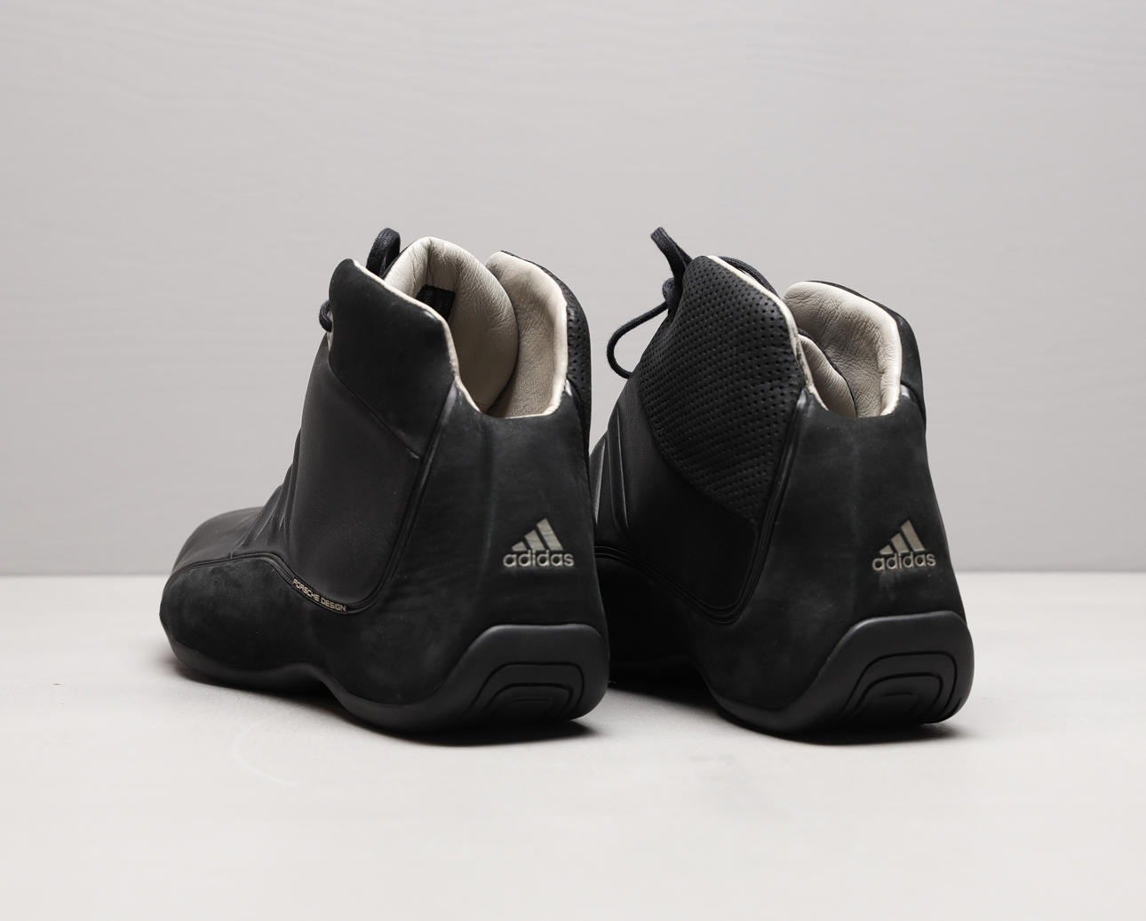 adidas gazelle silver green womens Porsche Design Bounce:S4 Sneaker Leather Shoes Leather - Black - Mens