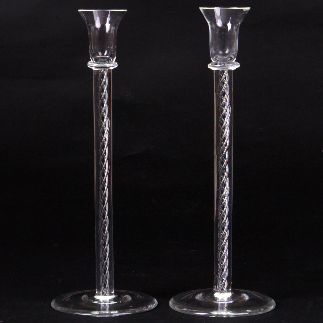 LJUSSTAKAR, ett par, med luftspiral, 1900-tal.