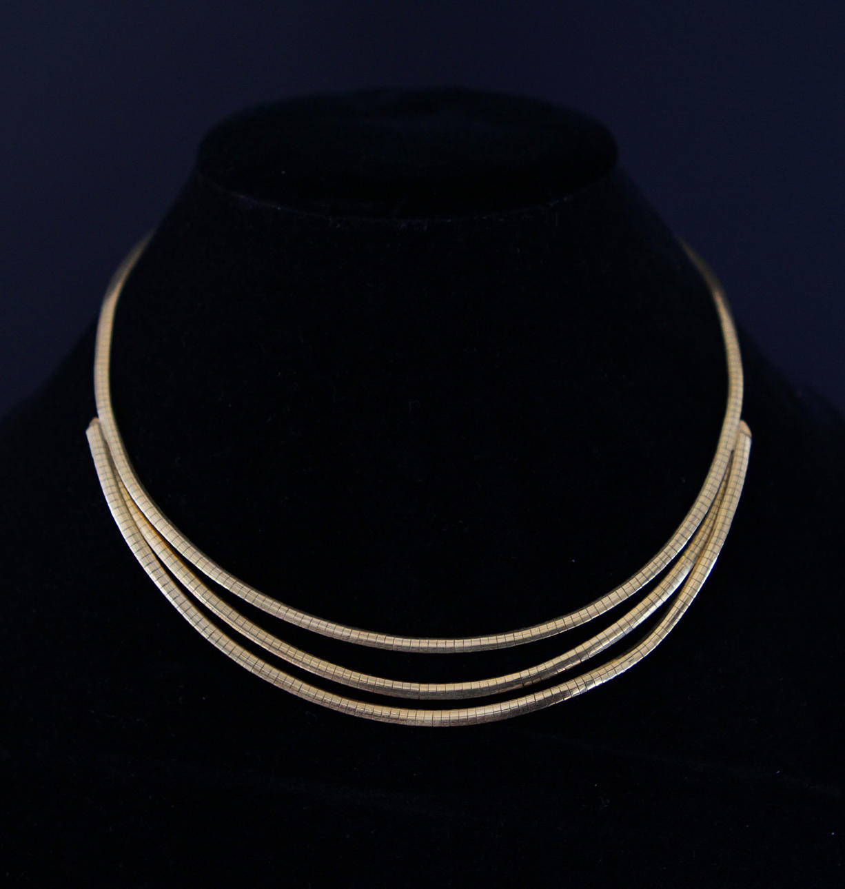 HALSBAND, 18k guld, ca 34 gram.