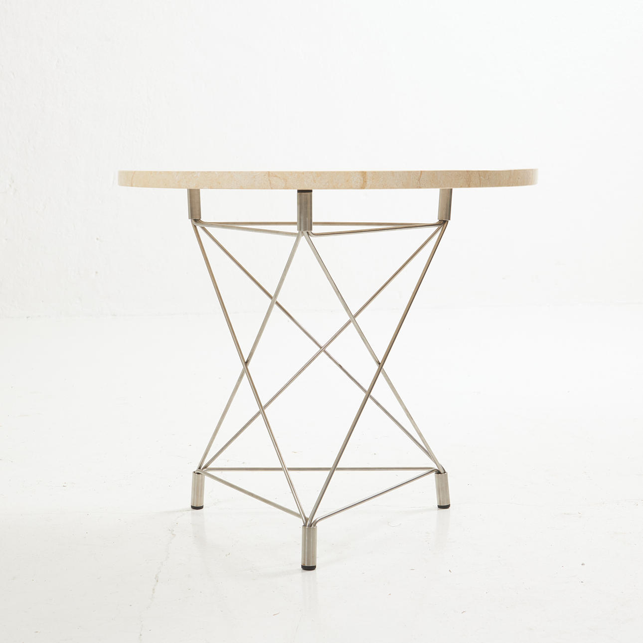 ANDREAS HANSEN. Bord, "Spider Triangle", stålfod, stenplade, moderne, Eilersen.