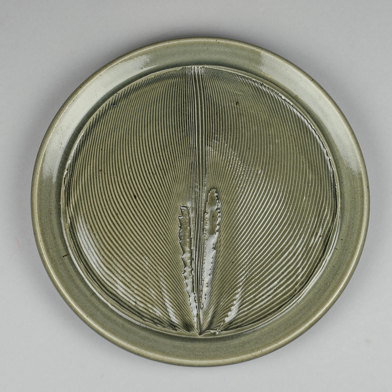 CHRISTA GEBHARDT. tallrik.