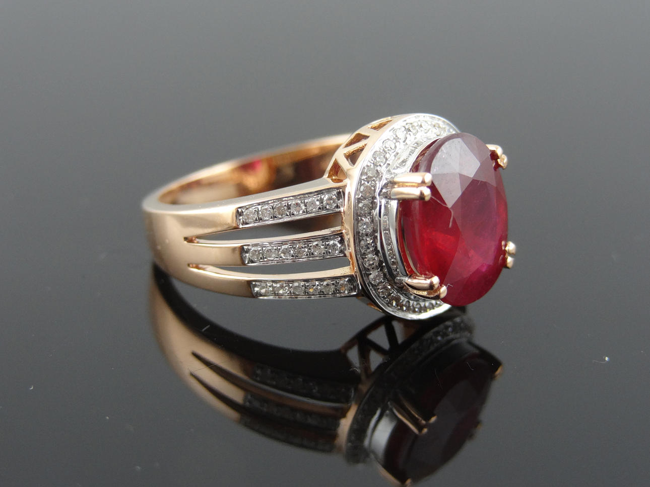 DAM Rubin/Diamantring 3,24cts 18k Rosegold.