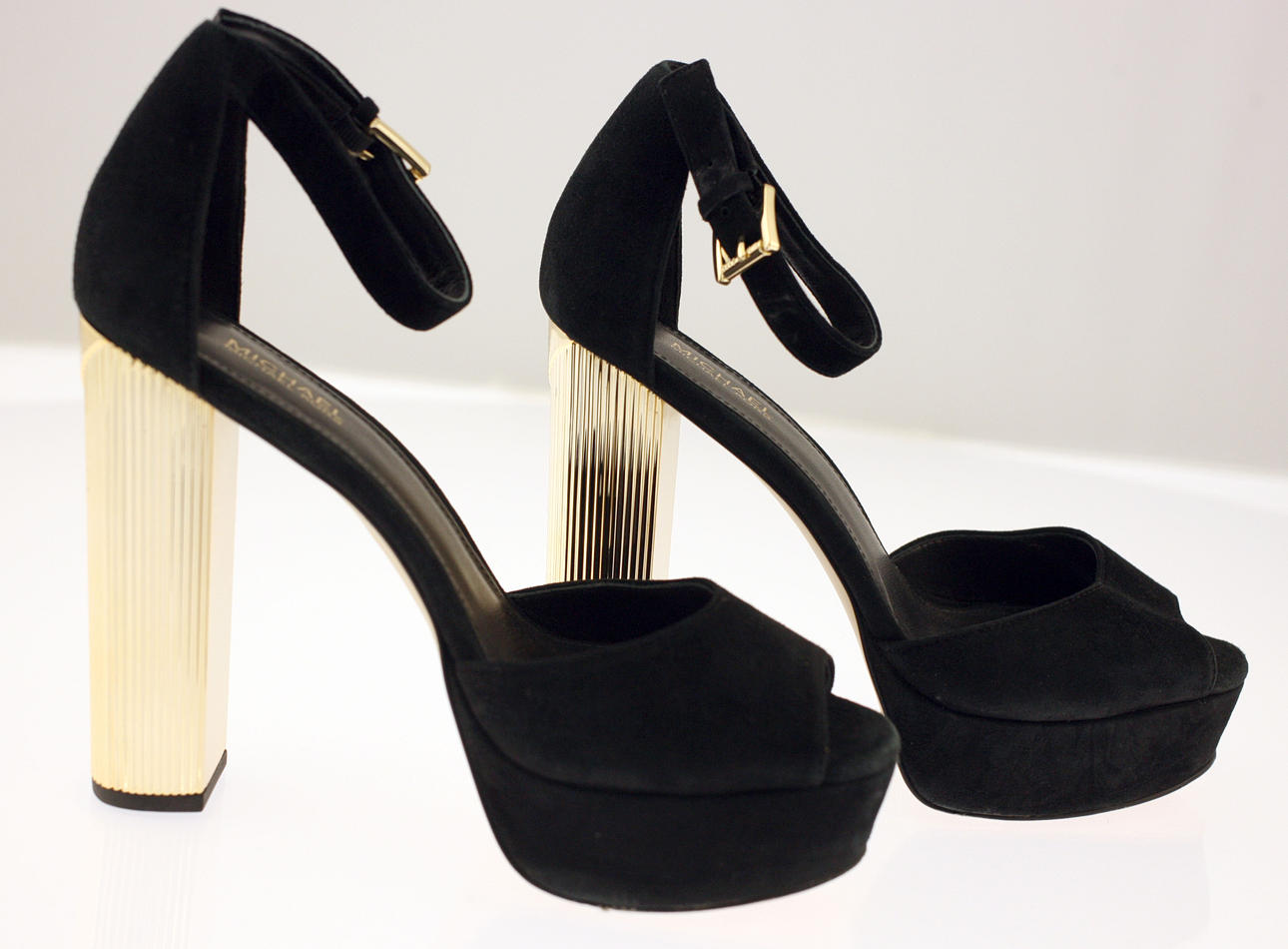 MICHAEL KORS, Porter Suede Platform Sandal, st. 37.5.