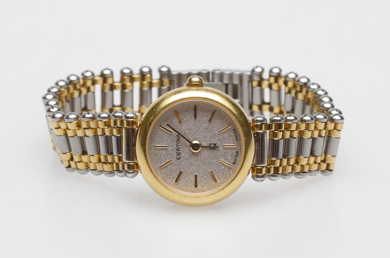 DAMARMBANDSUR, Quartz, Certina.