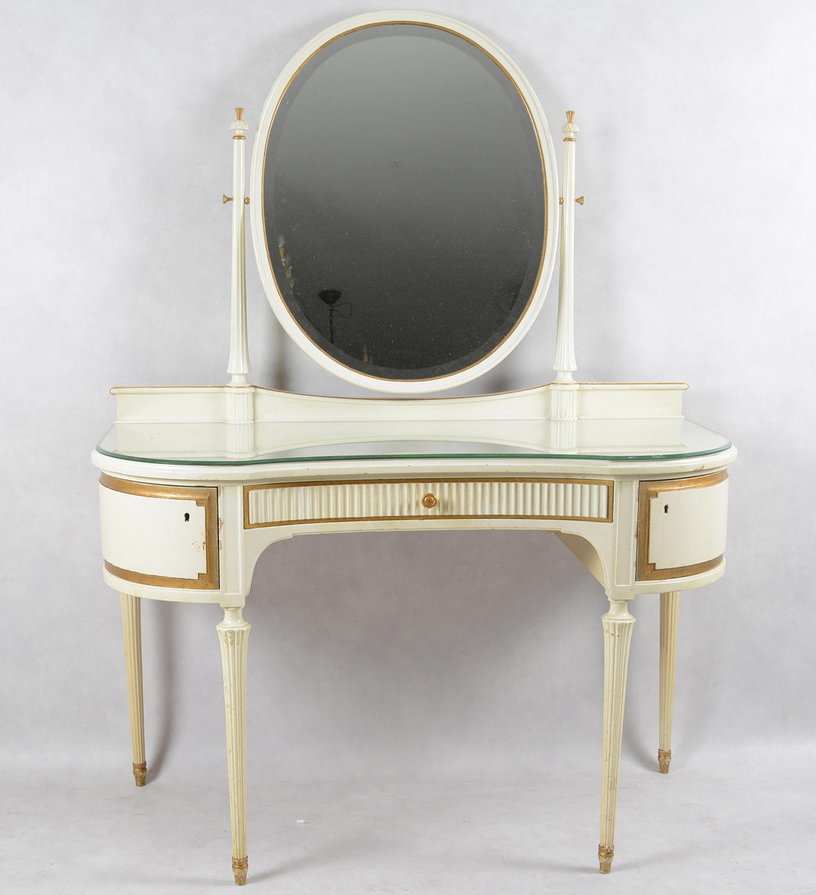 SMINKBORD, Gustaviansk stil.