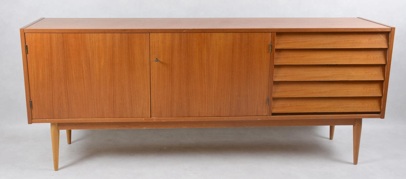 SIDEBOARD TEAK.