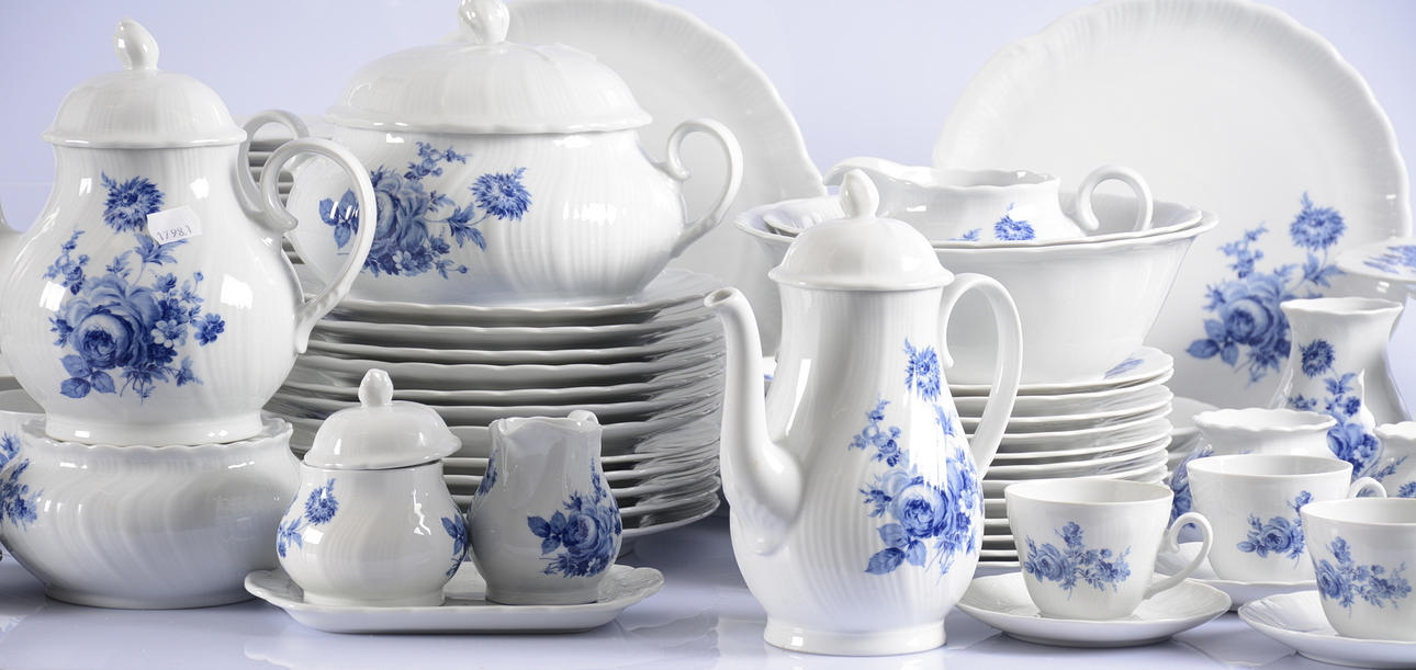 MATSERVISDELAR, Svaneholm, 93 delar.