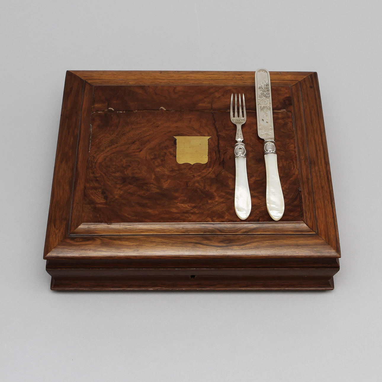 BESTICK, 12 st, silver samt pärlemor, Sheffield, England, 1878.