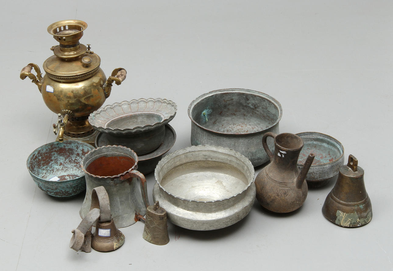 PARTI METALL, bland annat orientaliskt.