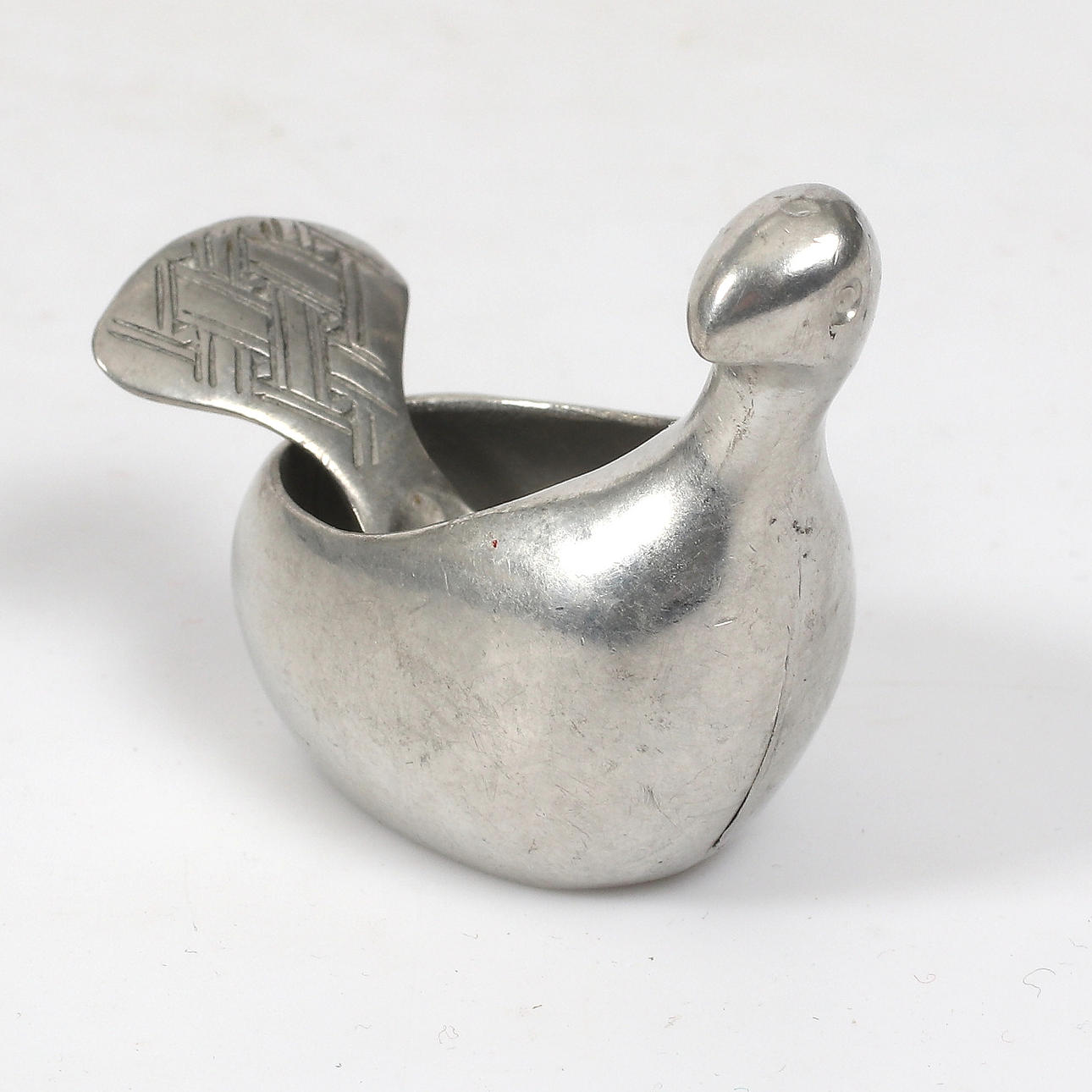 LARS PIRAK. Saltstrimmel, 2 dele, tin.