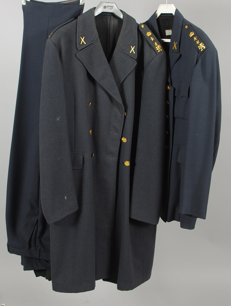 PERMISSIONSUNIFORM, armen.