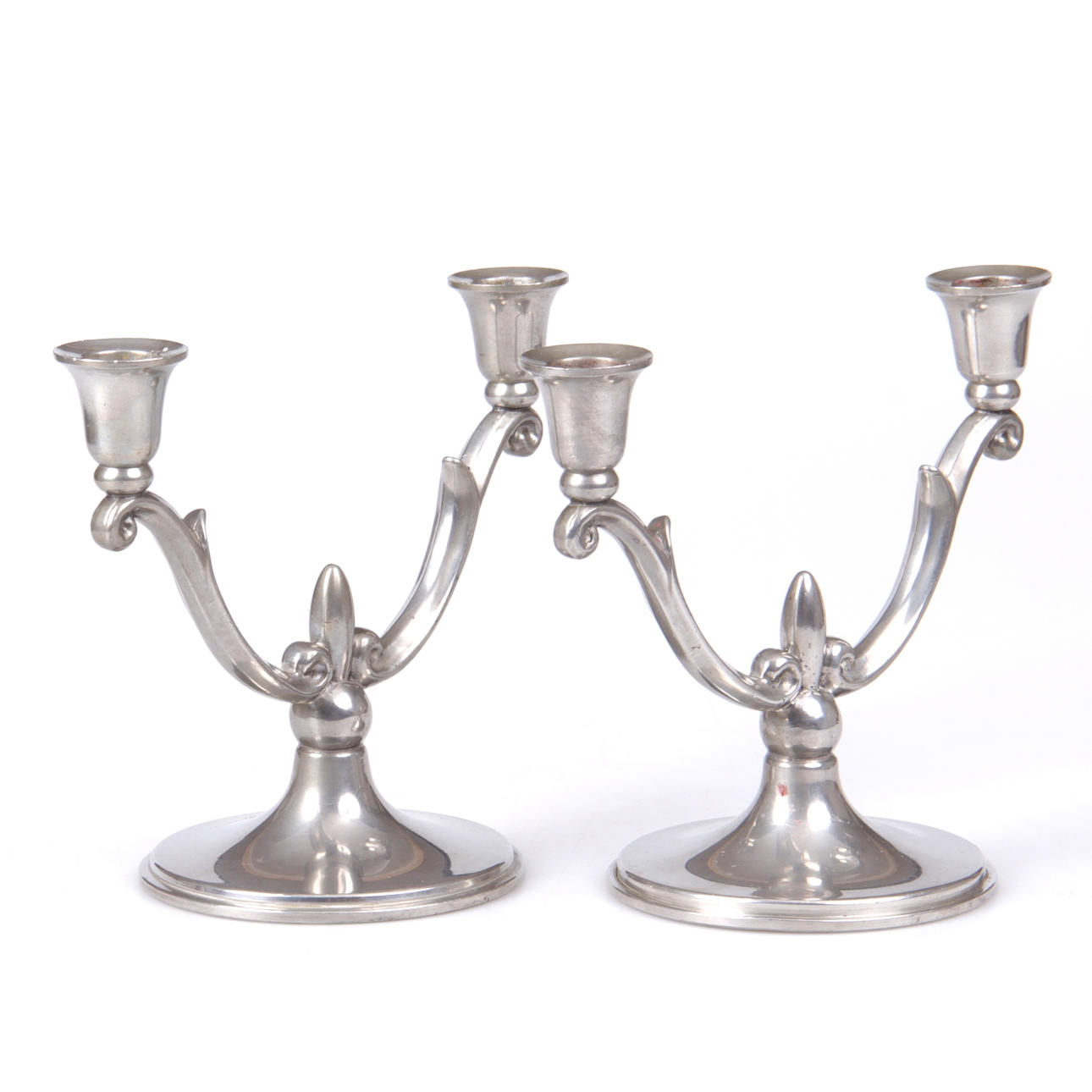 LJUSSTAKAR, ett par, Tenn, Svenskt tenn, 1939.