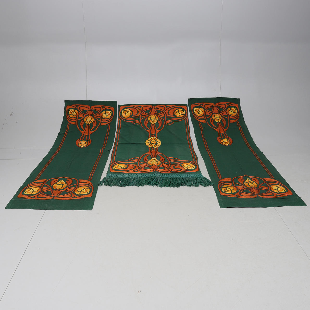 VORHANG/VORHANG, Jugendstil, 18/1900.