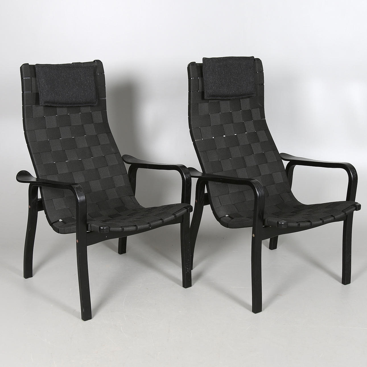 FÅTÖLJER, 1 par, "Primo" Ynge Ekström, Swedese. 2009.