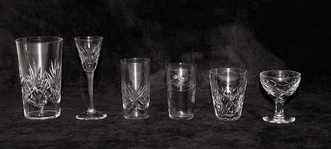 GLAS, 55 st, kristall, blandade glas.