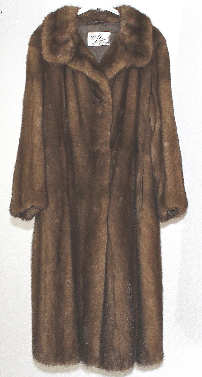 MINKPÄLS, pastellmink, troligtvis storlek 44.