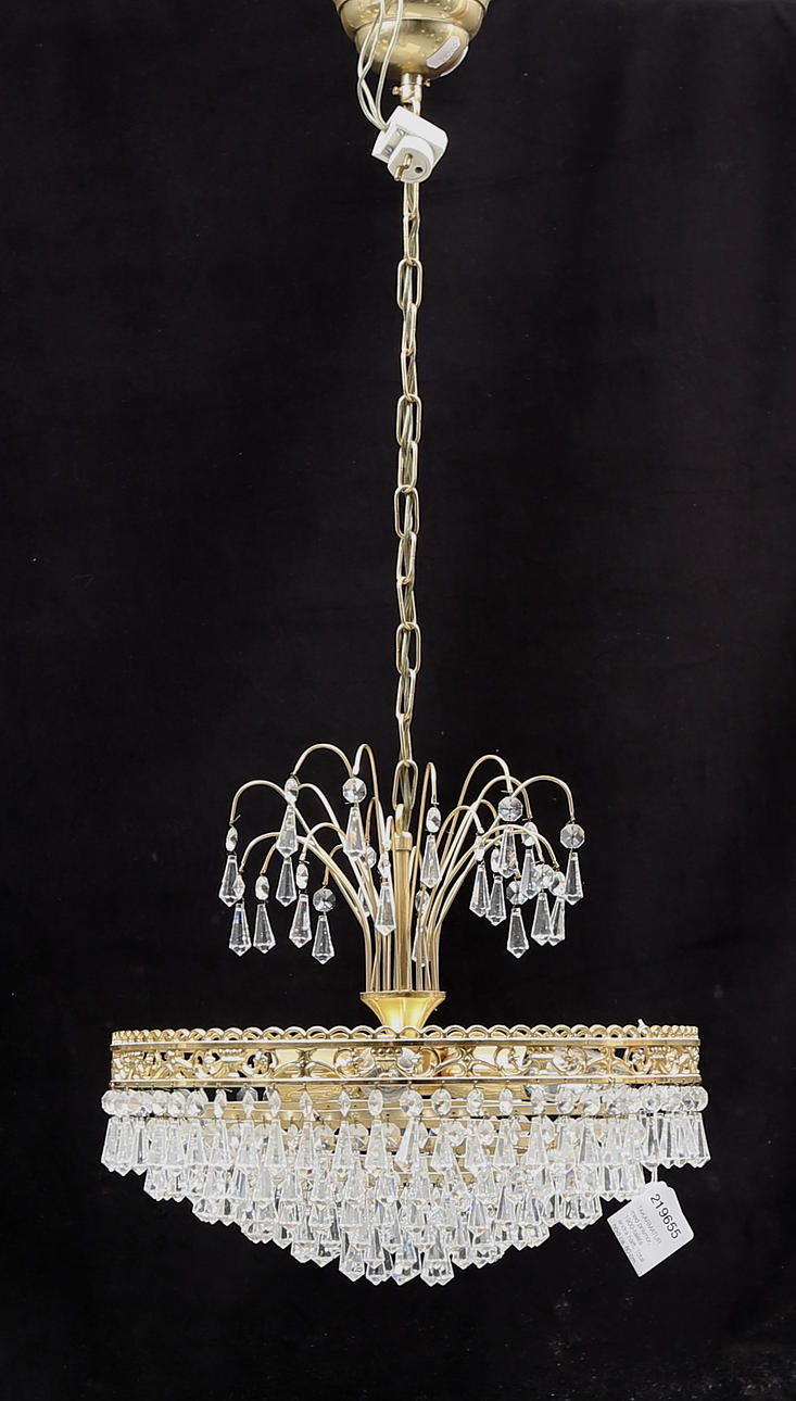 TAKARMATUR med prismor, 1900-talets andra hälft. Total höjd ca. 80 cm.