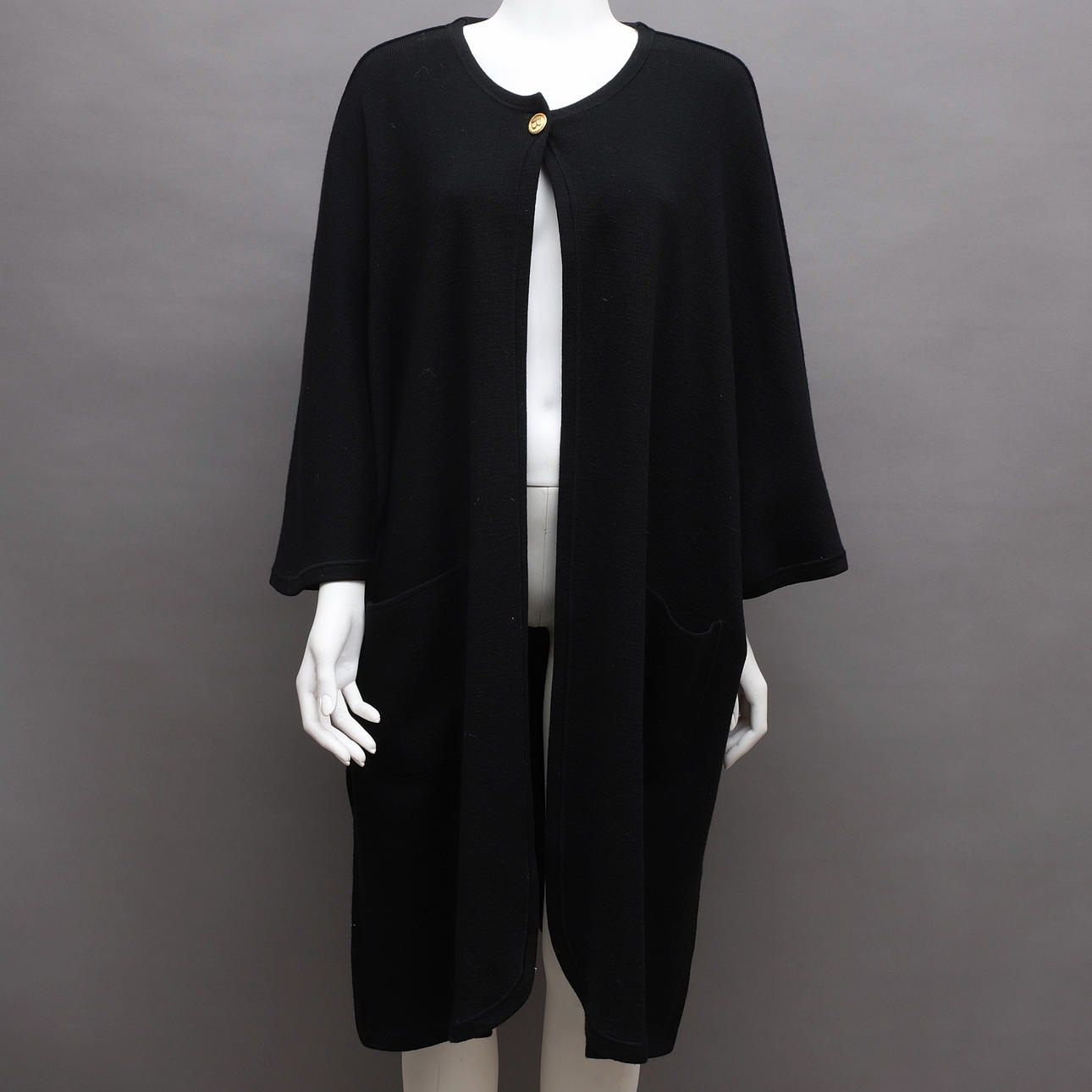 CAPE/PONCHO, uld, Busnel, Frankrig.