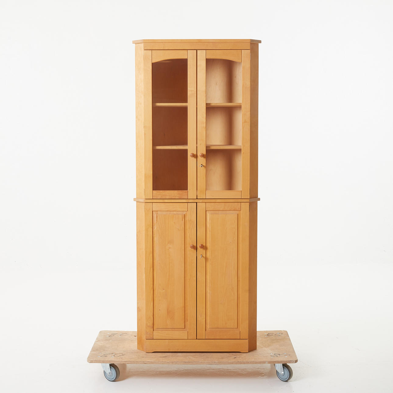 ECKSCHRANK, Ende 20. Jahrhundert, Birke.