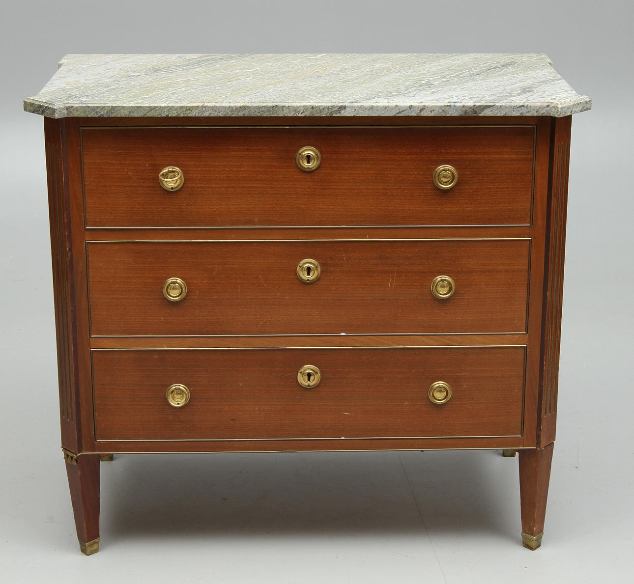 BYRÅ, med stenskiva, gustaviansk stil, 1900-tal.