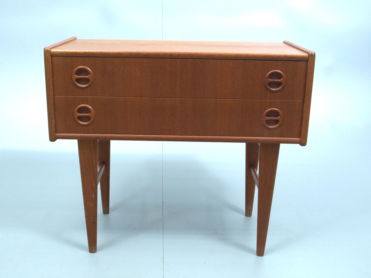 BYRÅ, 2 lådor, teak, 1950-60-tal.