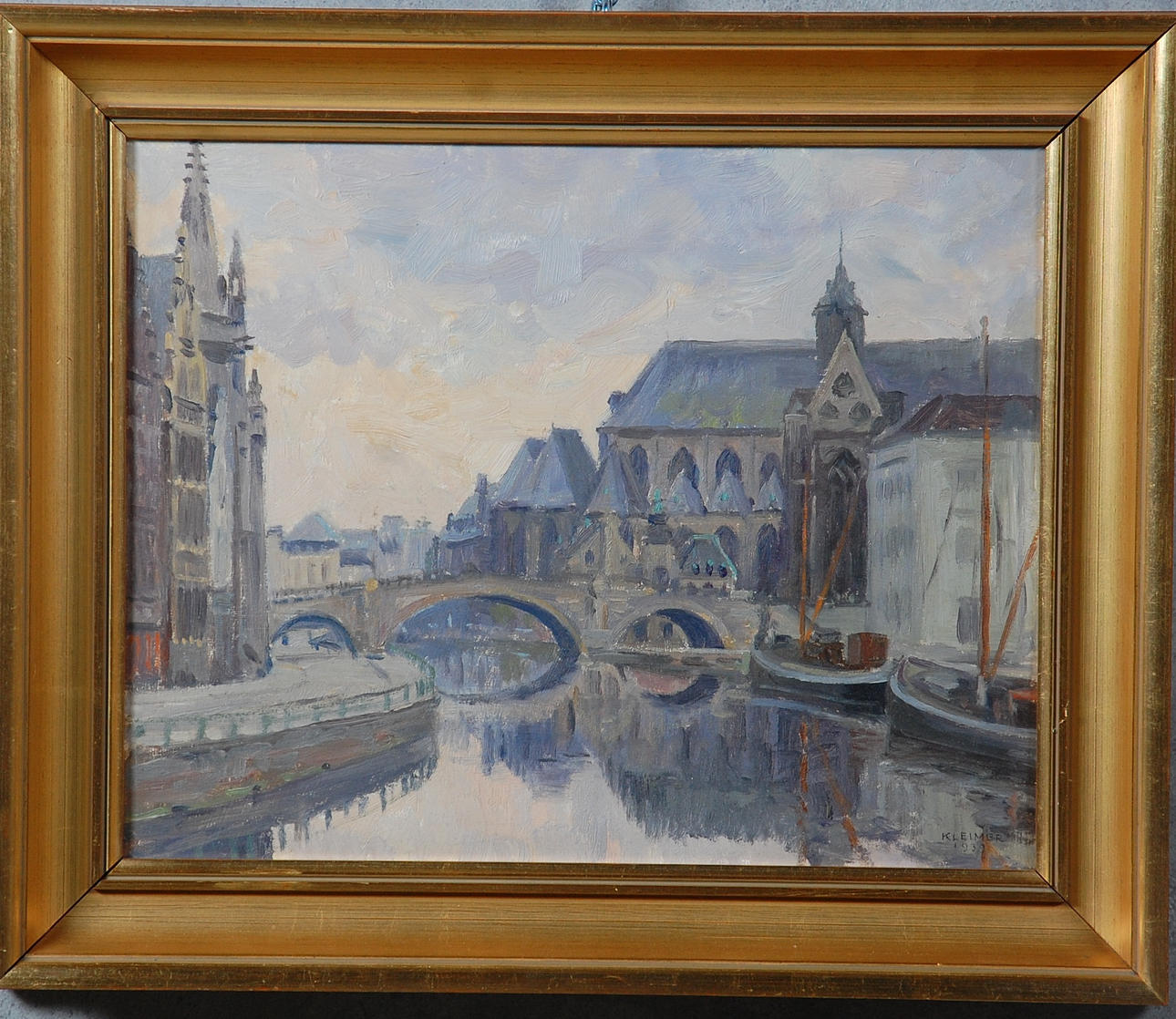 AXEL  KLEIMER. 1881-1945, olja på pannå, " Gråväder i Gent " signerad, daterad -39.